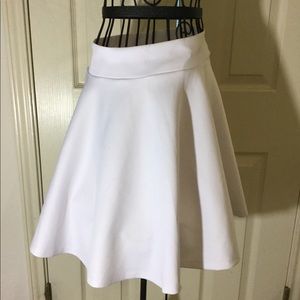 thanth Women’s White Mini Skirt